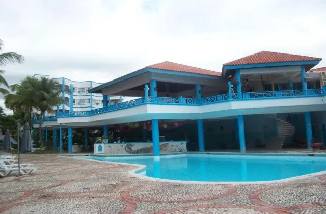 Hotel Costa Larimar pool